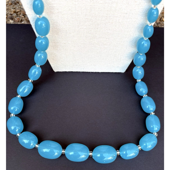 Vintage Joan Rivers Blue Acrylic Lucite Necklace Graduated Bead Silver Tone 46" - Picture 2 of 6